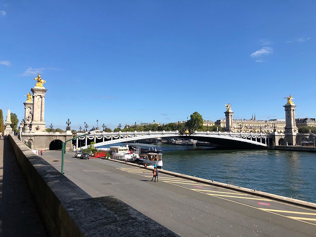 Free Paris Seine photo and picture