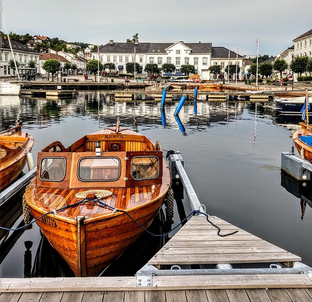 Free Boats Pier photo and picture
