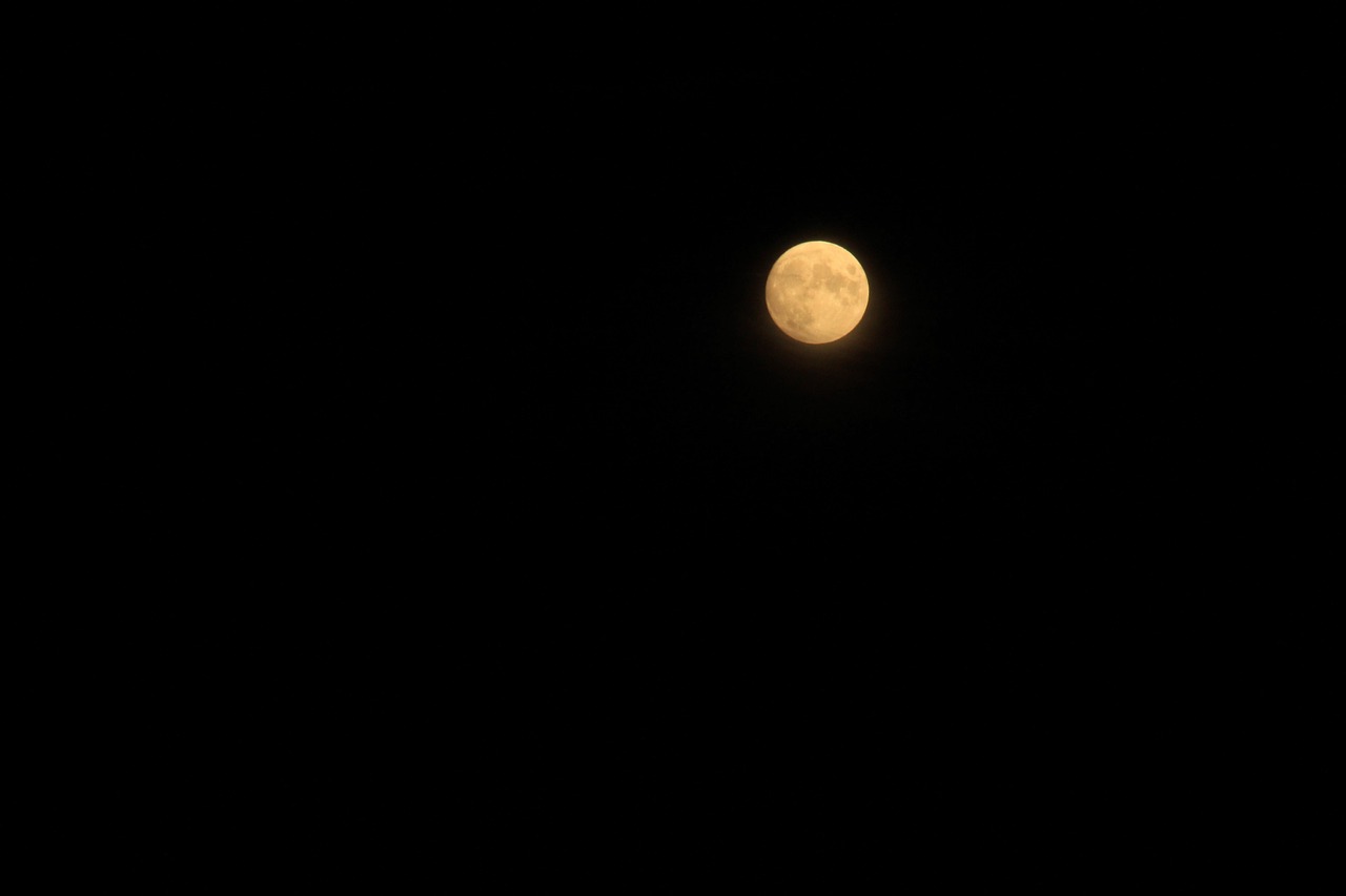 月 夜 暗い - Pixabayの無料写真 - Pixabay