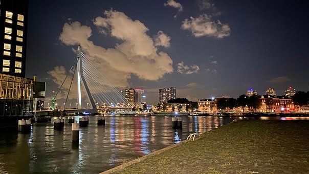 Rotterdam, Abend, Architektur