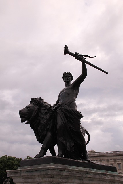 Free Sculpture Buckingham photo and picture