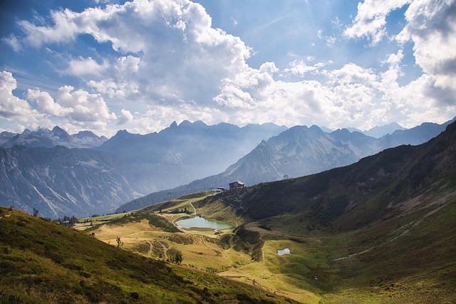 Free Mountains Valley photo and picture