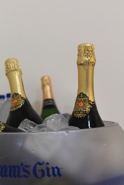 Free Party Cava photo and picture