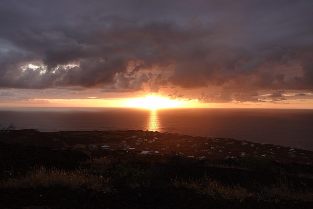 Free Sunset Hawaii photo and picture