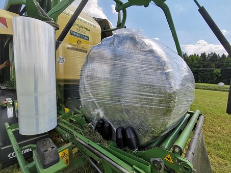 Free Round Balls Silage Bales photo and picture