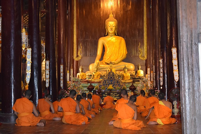 Wat Pan Tao, Tempel, Munke, Buddhisme