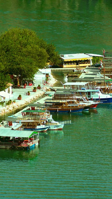 Free Lake Ships photo and picture