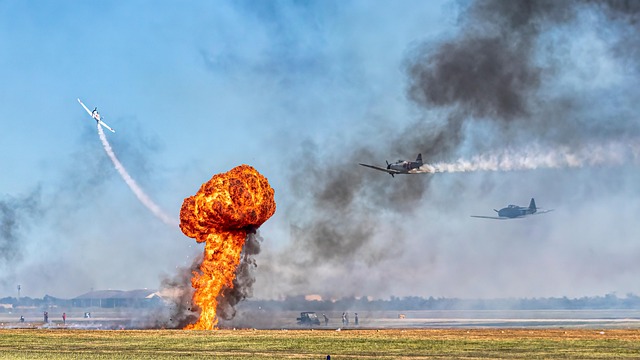 Free Airplanes War photo and picture