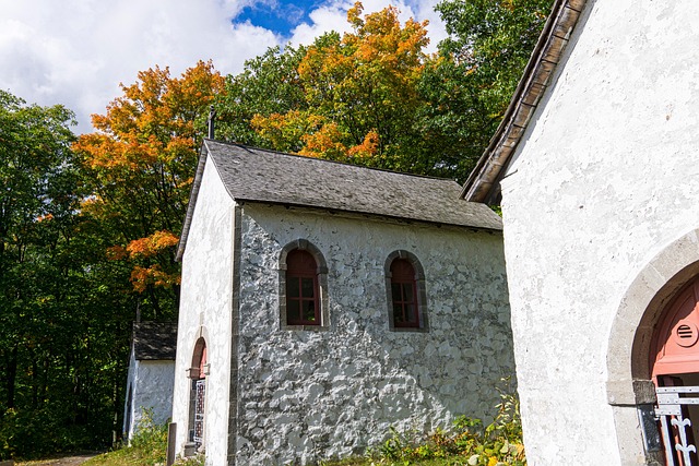 Free Old Building photo and picture