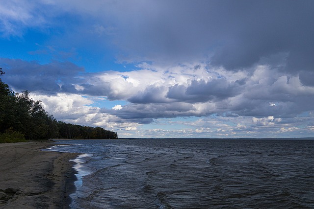 Free Waves Beach photo and picture
