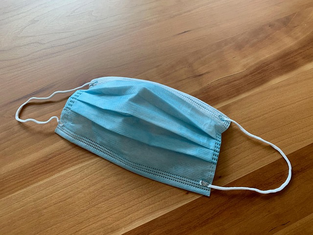 Maske, Schützende Maske, Eine Maske