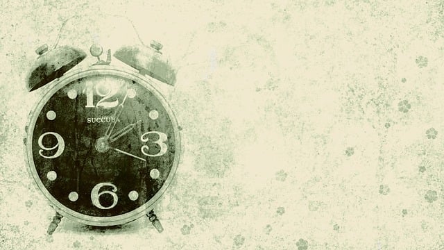 Free copy space clock time illustration