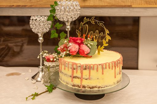 Free Engagement Cake photo and picture