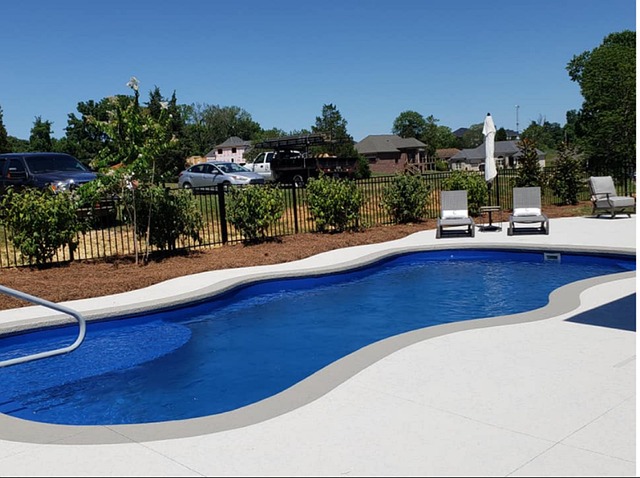 Free Swimming Pool Enclosures photo and picture