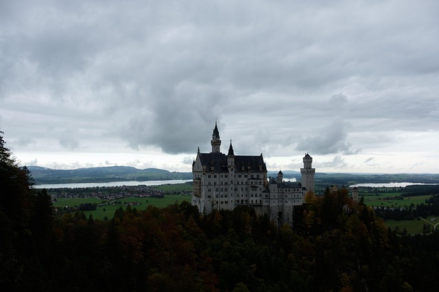 Free Castle Palace photo and picture