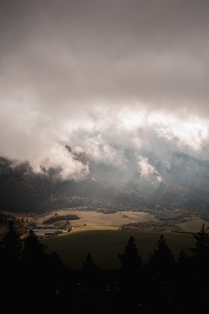 Free Mountains Clouds photo and picture