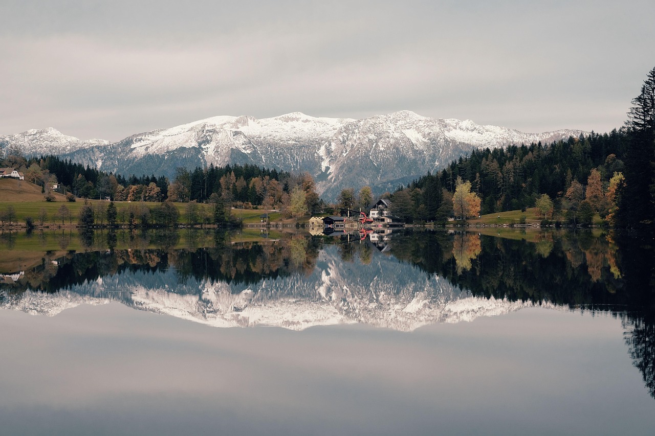 Snowy Mountain - free online jigsaw puzzle photo