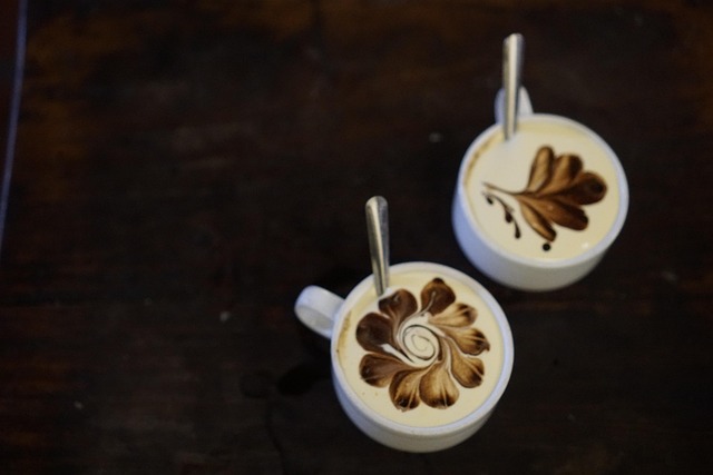 Cafe, Capuccino, Ei Koffie, Café Lezing