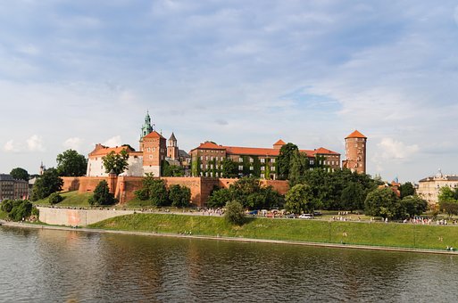 Free Wawel Castle photo and picture