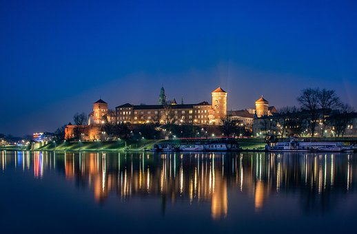 Free Wawel Castle photo and picture