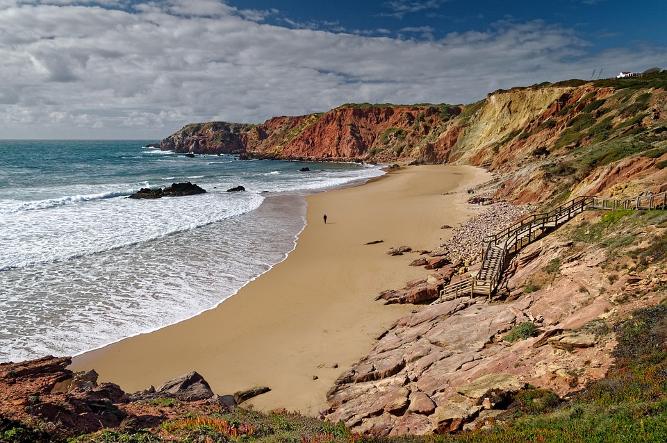 Culinary Adventures: Nighttime Foodie Experiences in the Algarve
