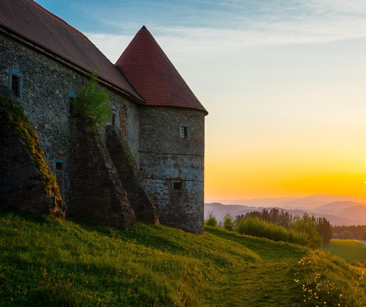 Castle - free online jigsaw puzzle photo