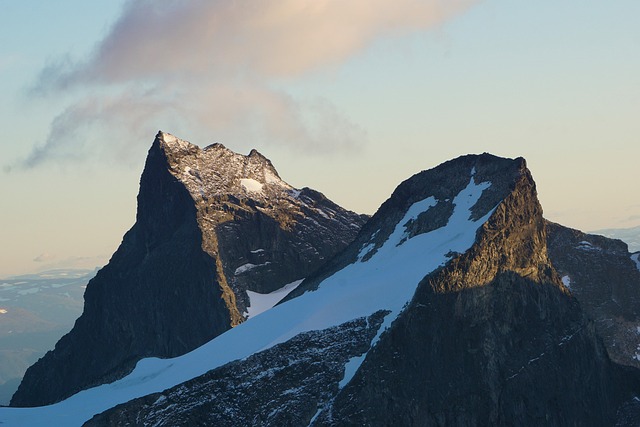 Free Mountains Peak photo and picture