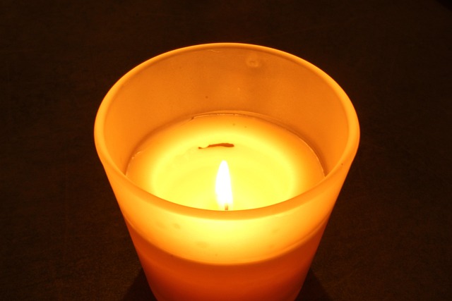 Stearinlys, Flamme, Lys