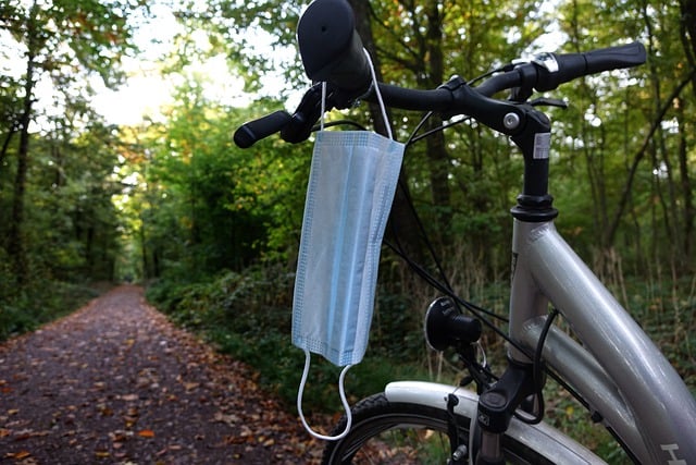 Free bicycle face mask coronavirus illustration