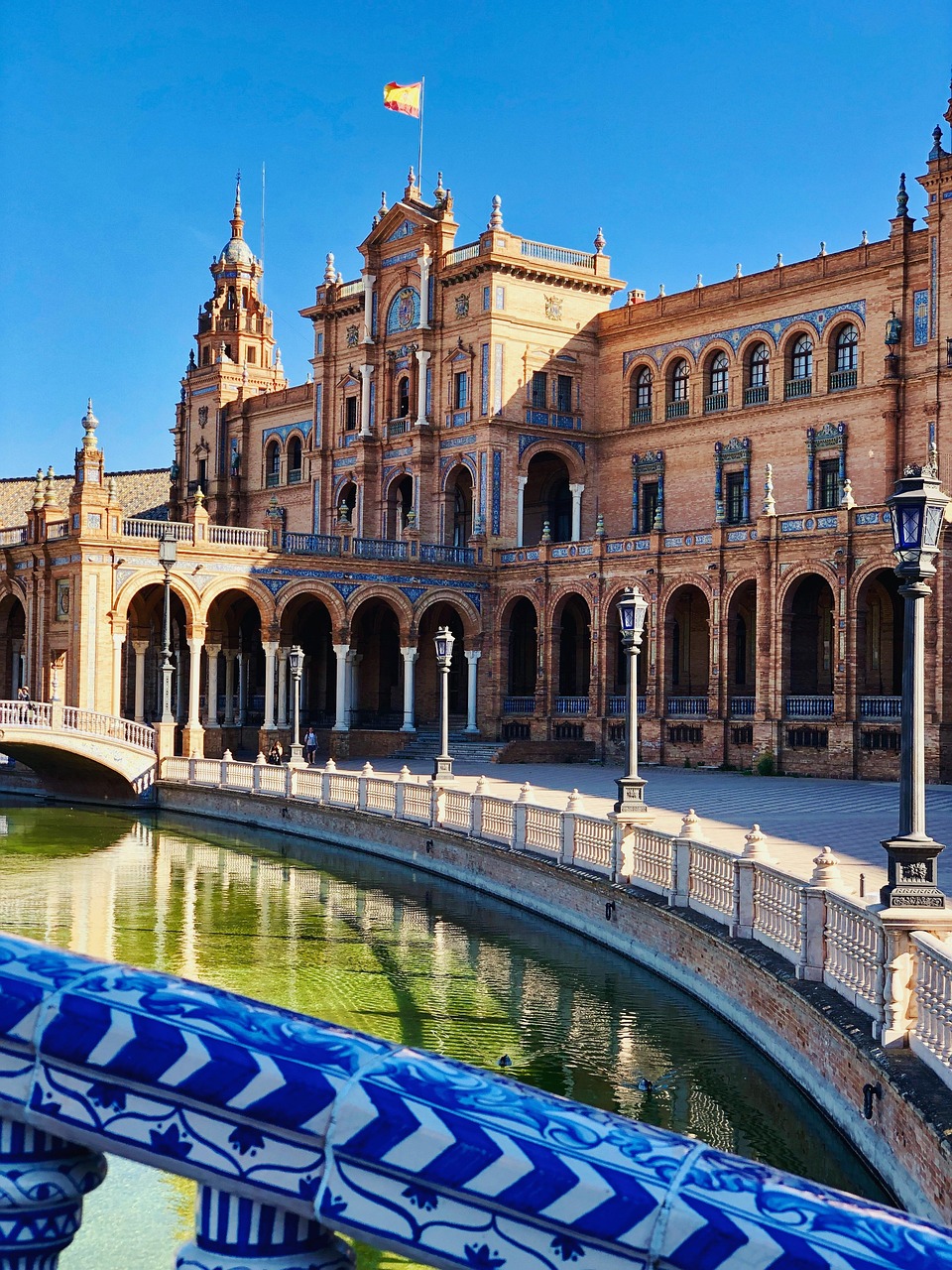 Road Trip in Andalusia: tappe imperdibili per un viaggio tra mare, deserto e città da sogno