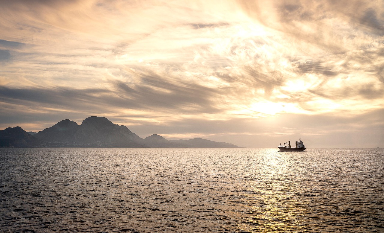Strait of Malacca by the Numbers: 102,500 Ships, 23 Million Barrels a Day, and What a Closure Would Really Do