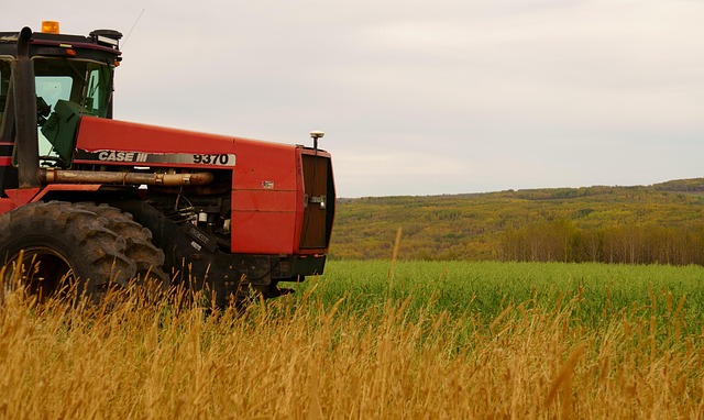 Free Tractor Barley photo and picture