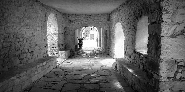 Casă De Piatră, Vechi, Anticariat, Urban