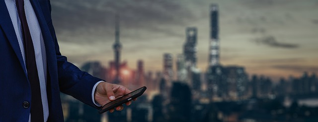 Free businessman phone skyscraper illustration