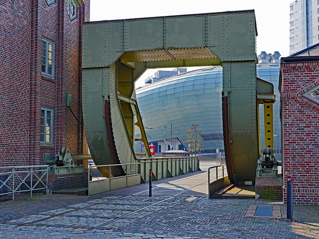 Free Building Bridge photo and picture