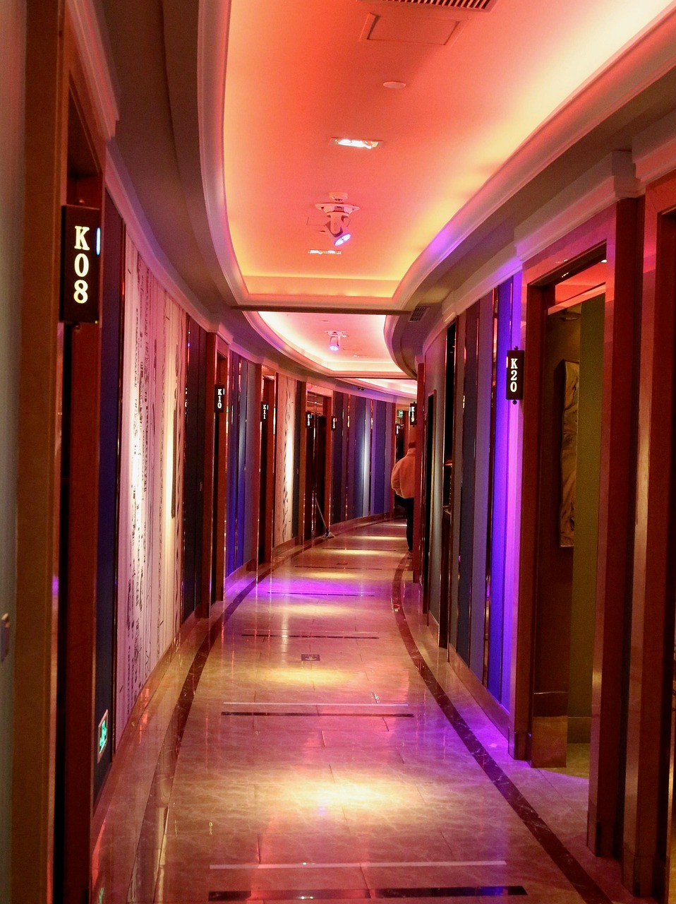 Lorong Warna-Warni Koridor - Foto gratis di Pixabay - Pixabay