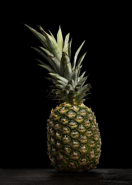 Free Pineapple Photo-Studio photo and picture