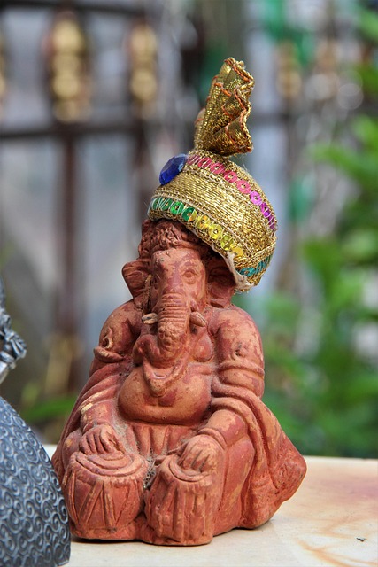 Free Figure Hinduism photo and picture