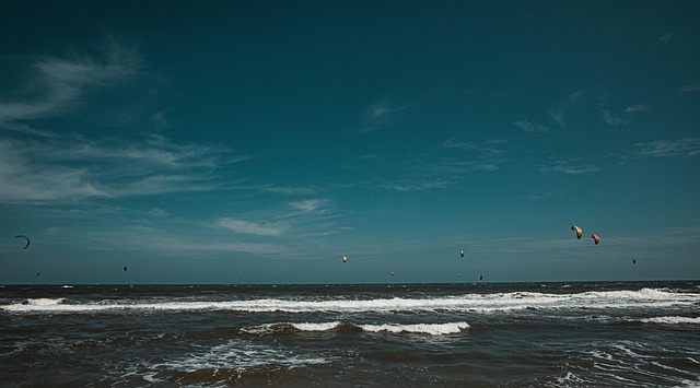 Free Kitesurfing Sea photo and picture