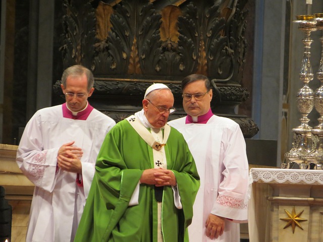 Free Pope Francis Religion photo and picture