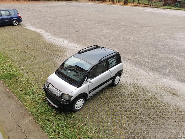 Free Car Microcar photo and picture