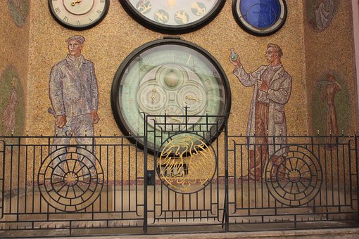 Free Olomouc Astronomical Clock photo and picture