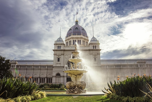 Royal Exhibition Building, Springvand