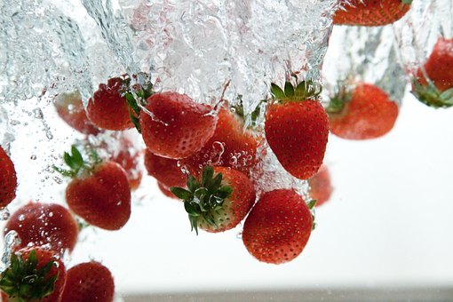 Free Strawberries Fruits photo and picture