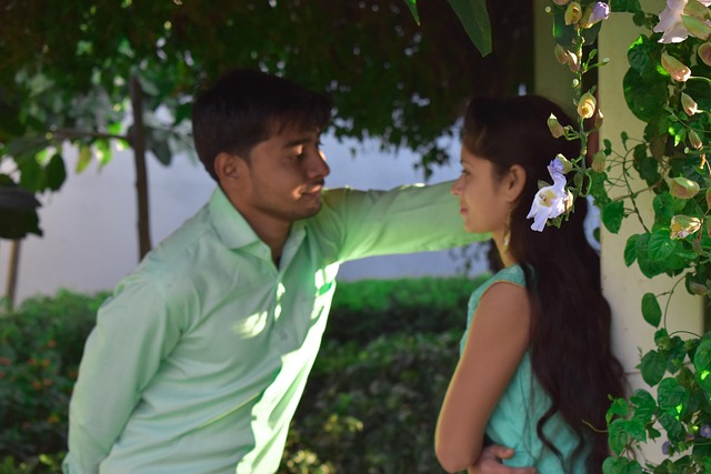 Free White Flower Couple photo and picture