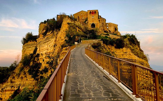 Free Castle Building photo and picture