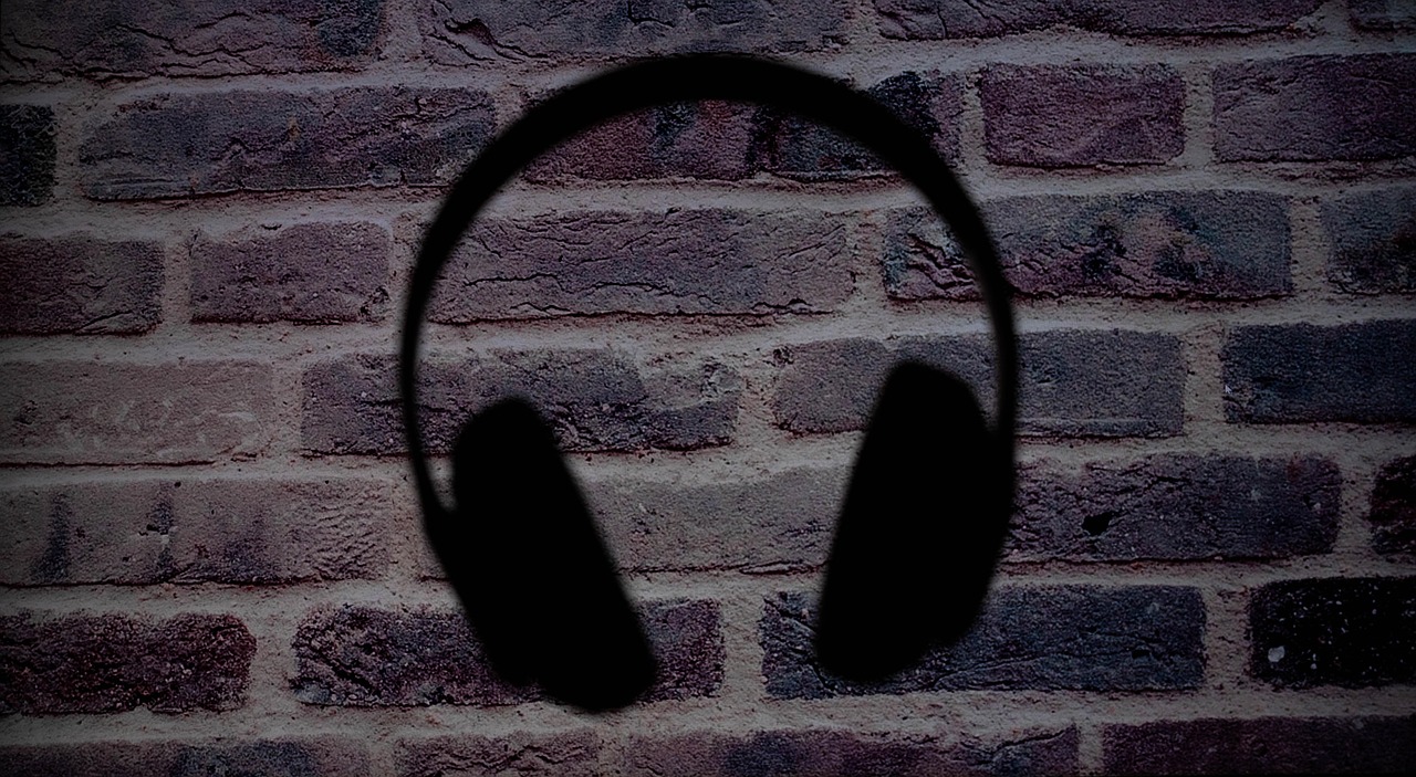 Headphones - free online jigsaw puzzle photo