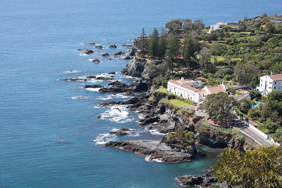 Explore São Miguel: Essential Travel Tips for the Perfect Azores Adventure