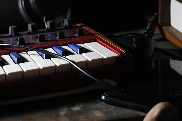 Free Midicontroller Producer photo and picture