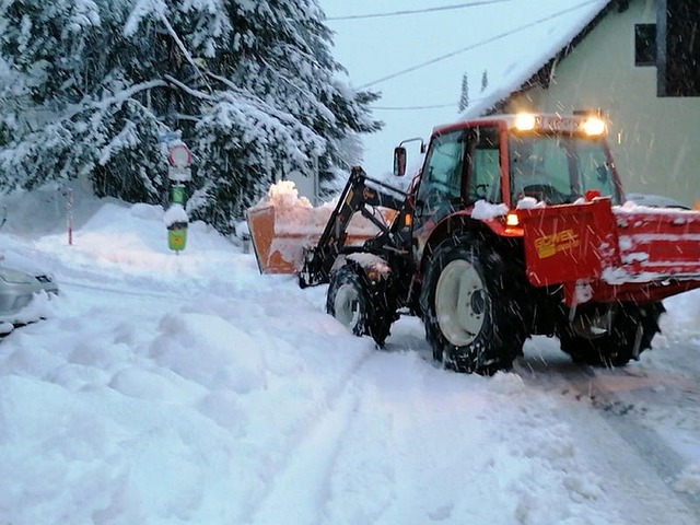 Free Schnee Traktor photo and picture